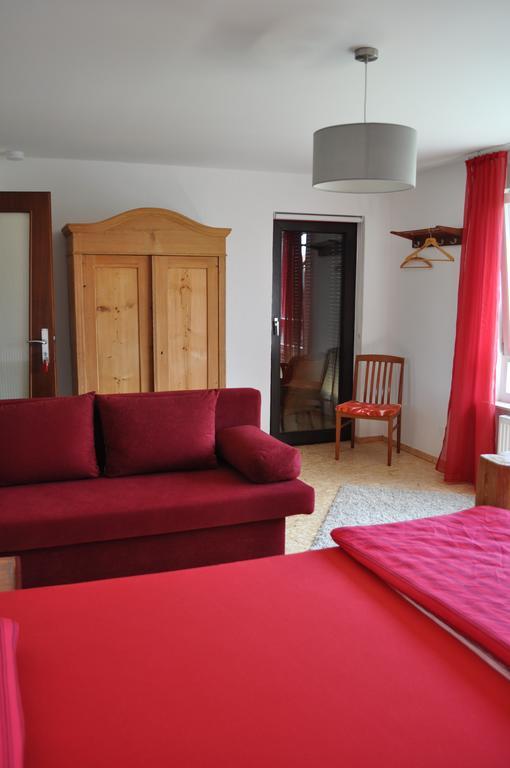 Punkrock Harbour Pension Baehr Karlsruhe Kültér fotó