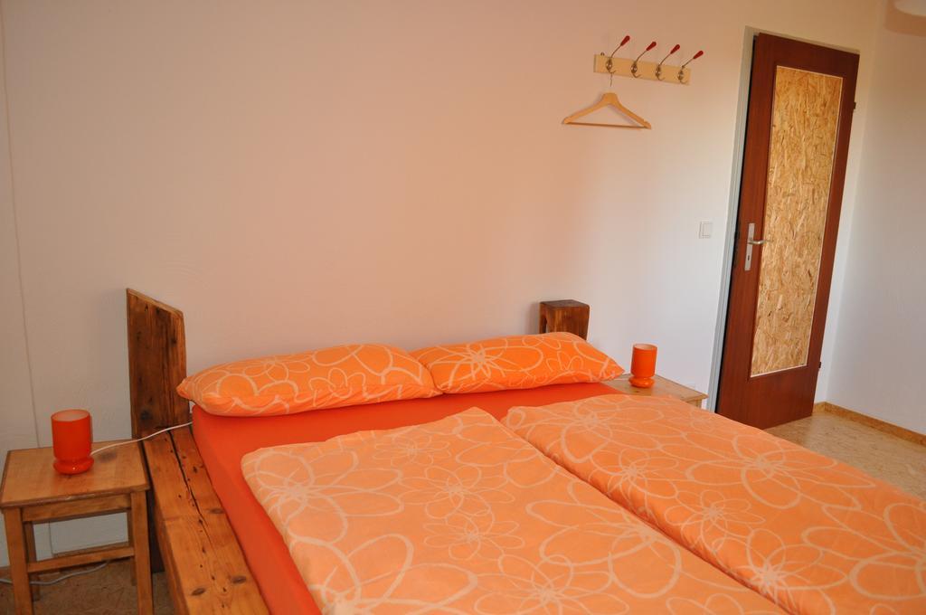 Punkrock Harbour Pension Baehr Karlsruhe Kültér fotó